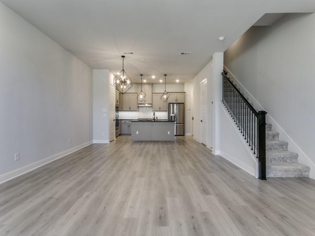 Hillside at Las Colinas - Residential