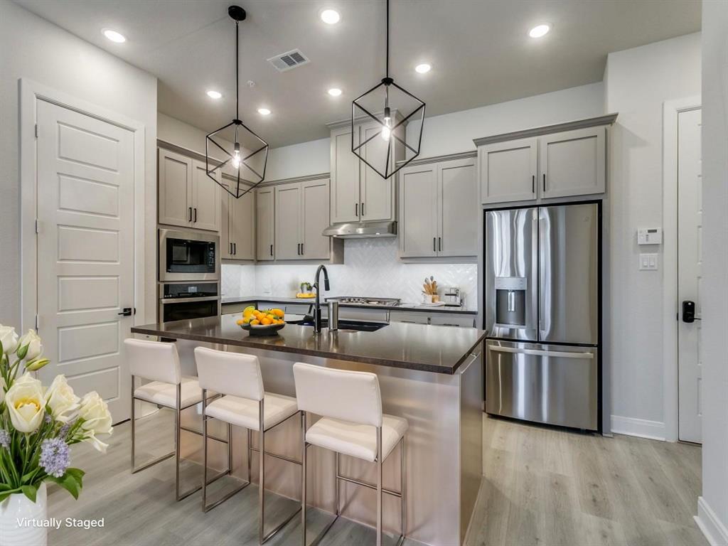 Hillside at Las Colinas - Residential