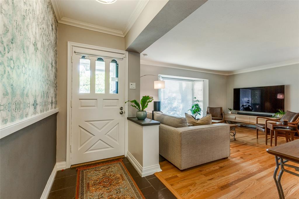 818 Westwood Drive