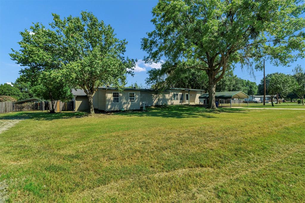 1941 Lariat Lane