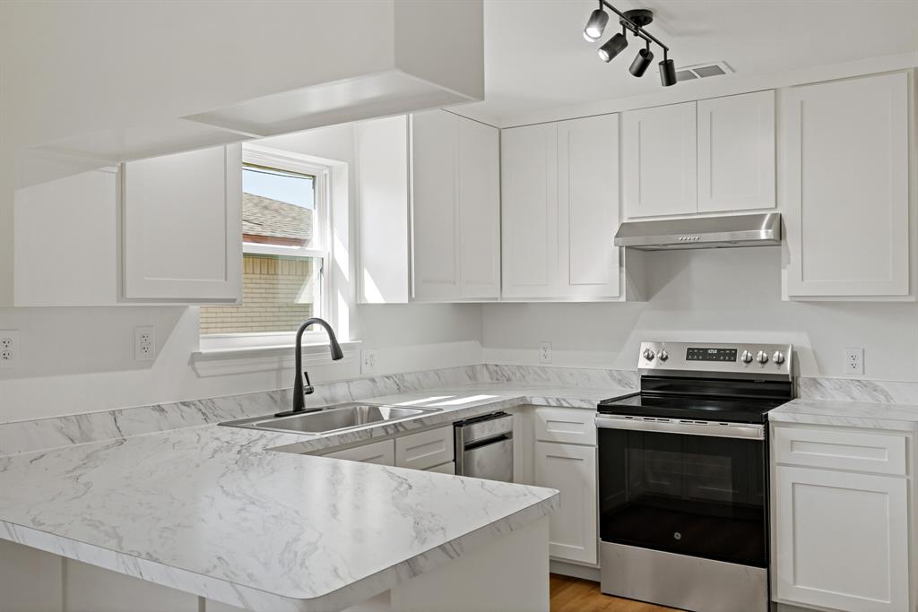 Highland Meadows No 8 - Residential