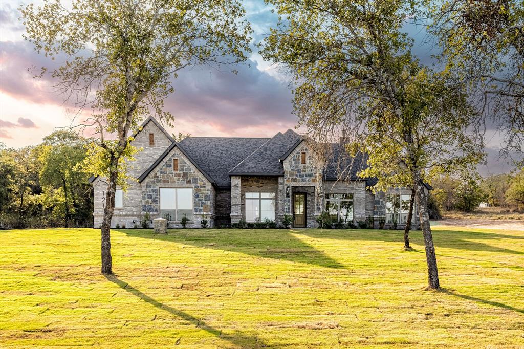 121 Prairie Winds Drive