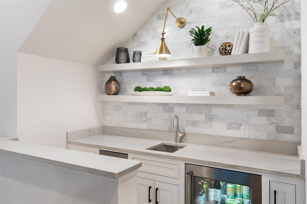 UNIVERSITY HEIGHTS - Residential