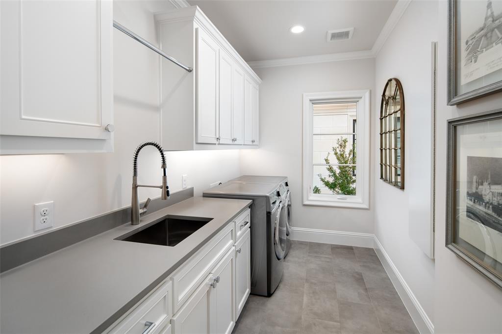 UNIVERSITY HEIGHTS - Residential