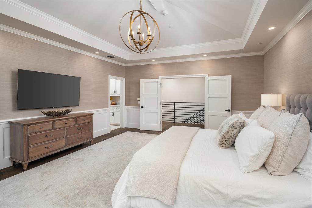 UNIVERSITY HEIGHTS - Residential