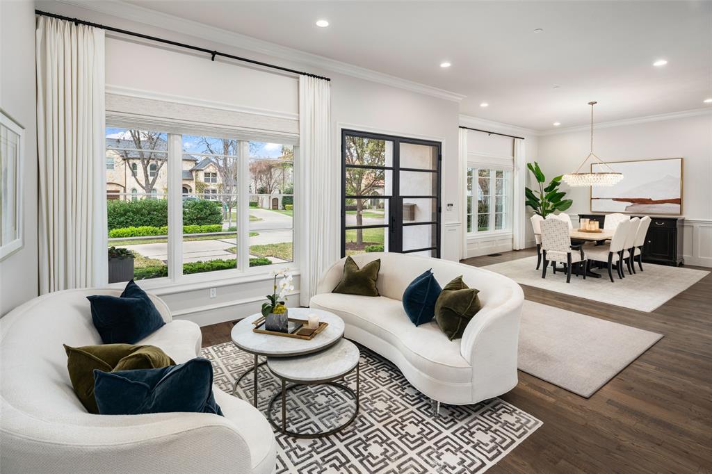 UNIVERSITY HEIGHTS - Residential