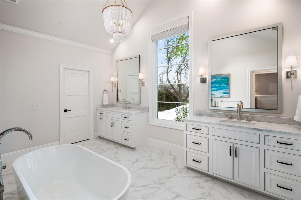 UNIVERSITY HEIGHTS - Residential