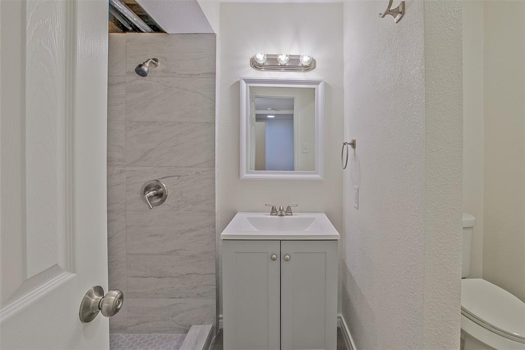 Colonial Gardens Condo - Residential