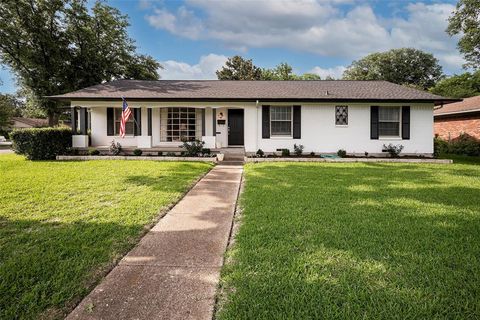 A home in Farmers Branch