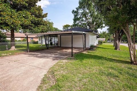 A home in Farmers Branch