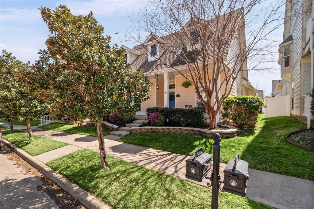 Photo of 1236 Spanish Moss Drive, Savannah, TX 76227 (MLS # 21208874)