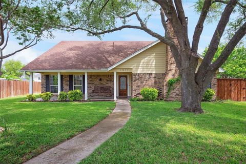 1511 Stoneham Place Richardson TX 75081