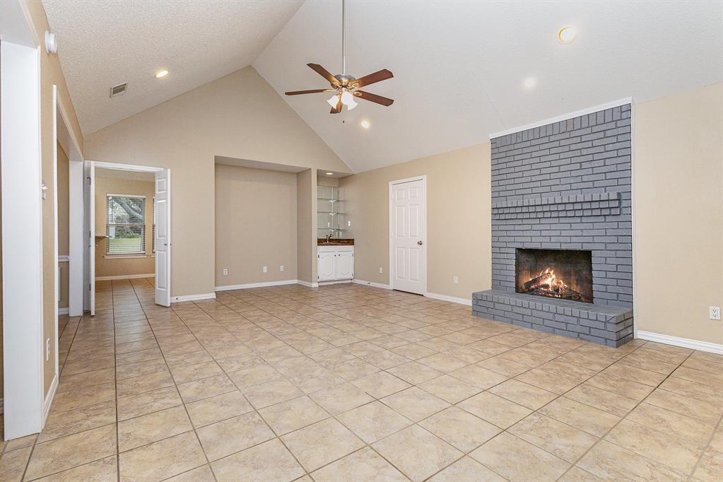 5 Silver Rock Drive
