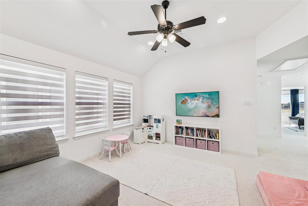 Castle Hills Ph 10 Lewisvil - Residential