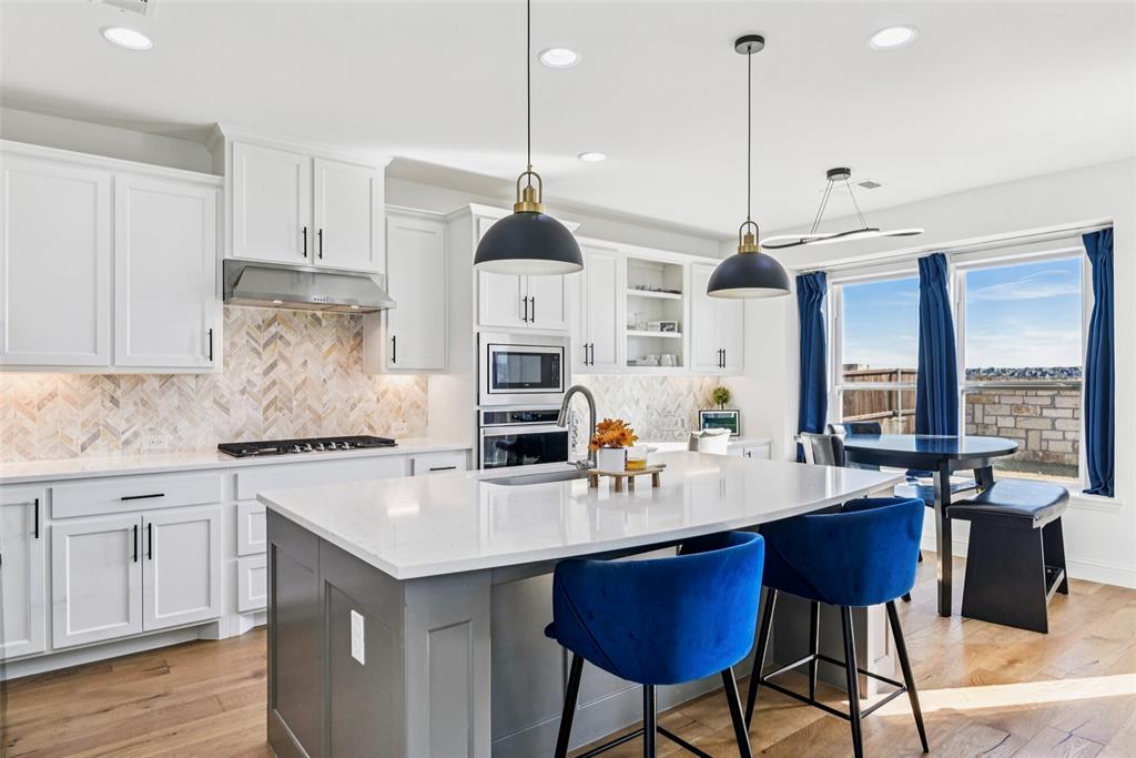 Castle Hills Ph 10 Lewisvil - Residential