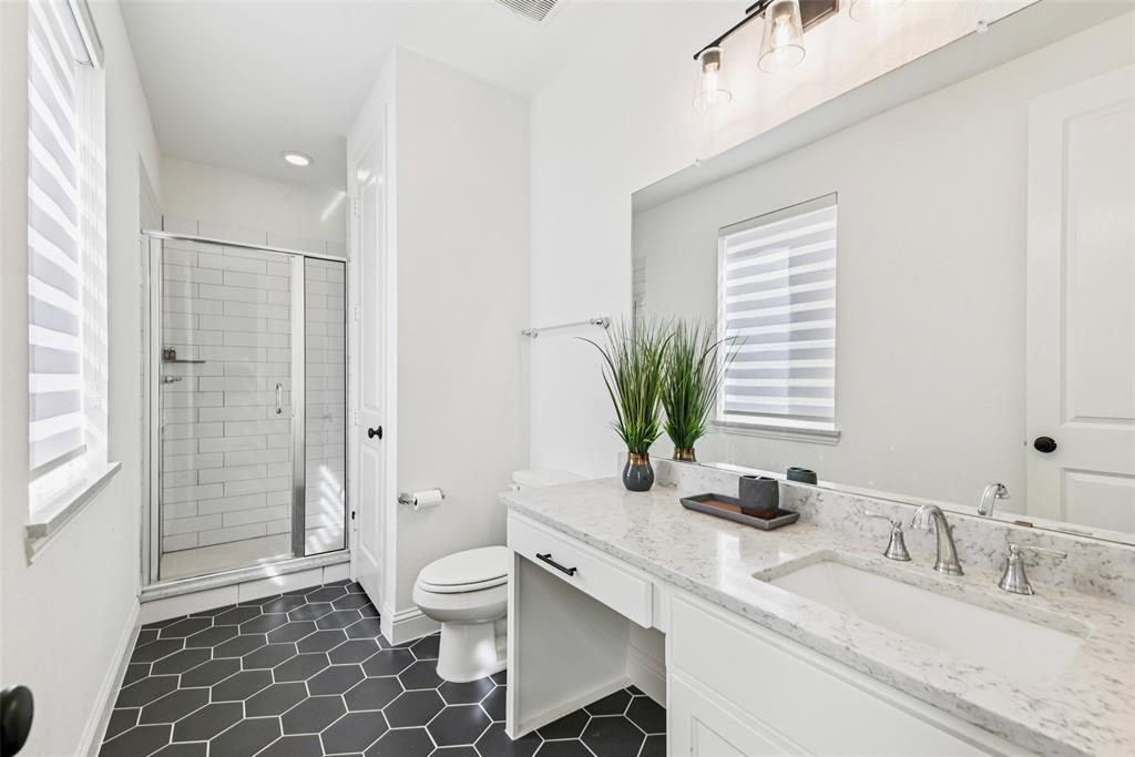 Castle Hills Ph 10 Lewisvil - Residential