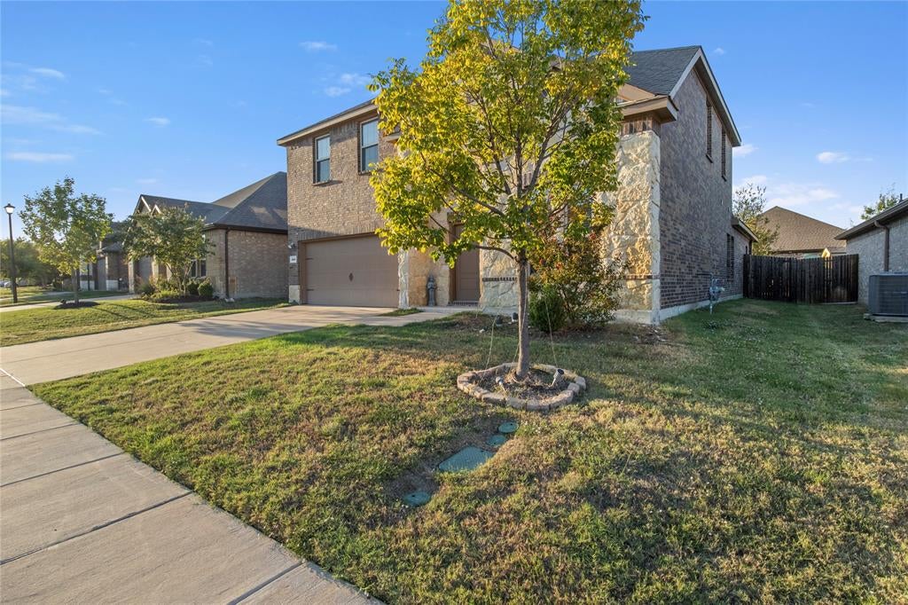 808 Goldenrod Lane