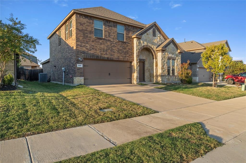 808 Goldenrod Lane