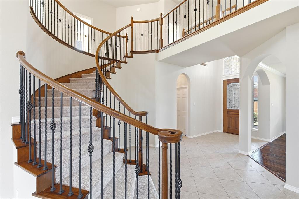 1715 Mammoth Drive