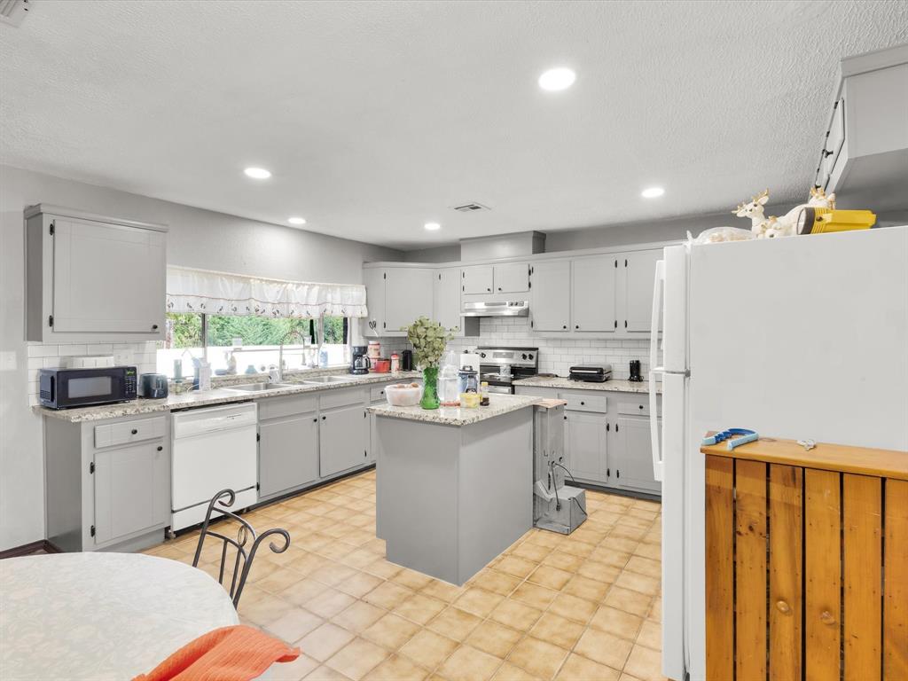 College Mound Acres - Residential