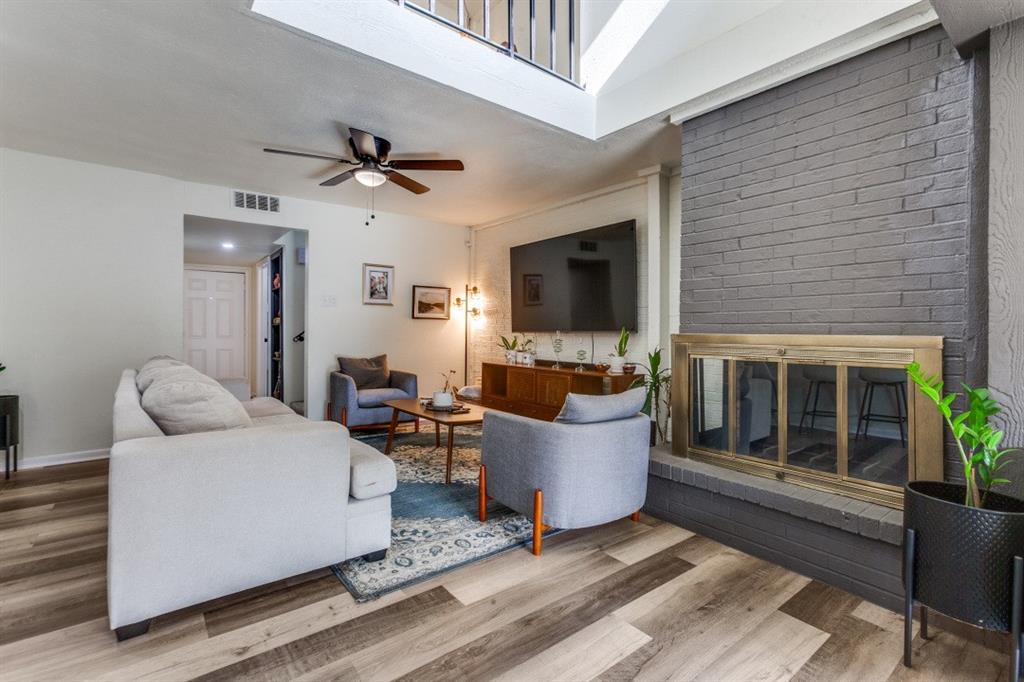 4120 Towngate Boulevard