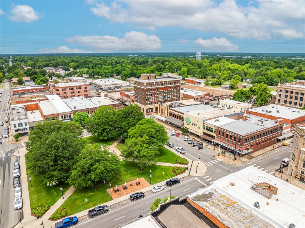 City of Paris - Commercial Sale