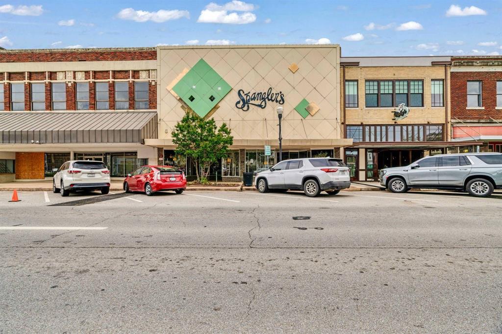 City of Paris - Commercial Sale