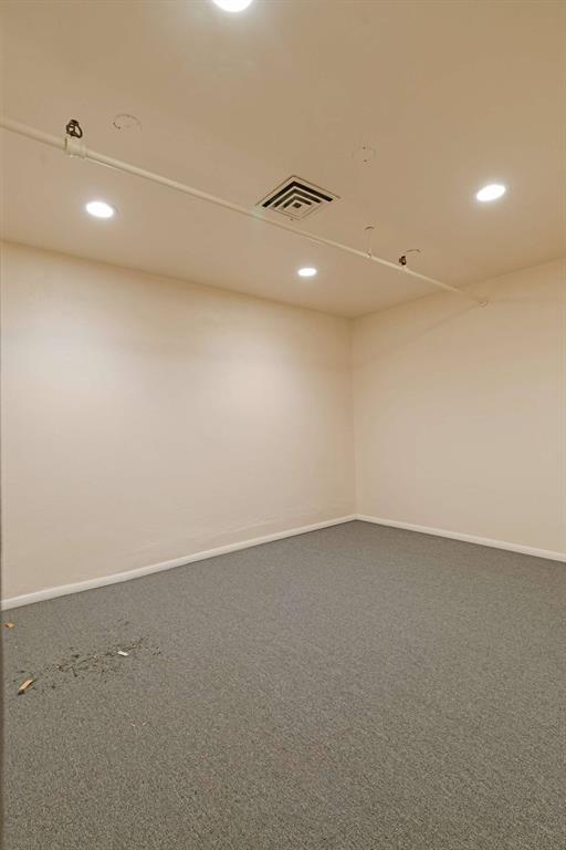 City of Paris - Commercial Sale