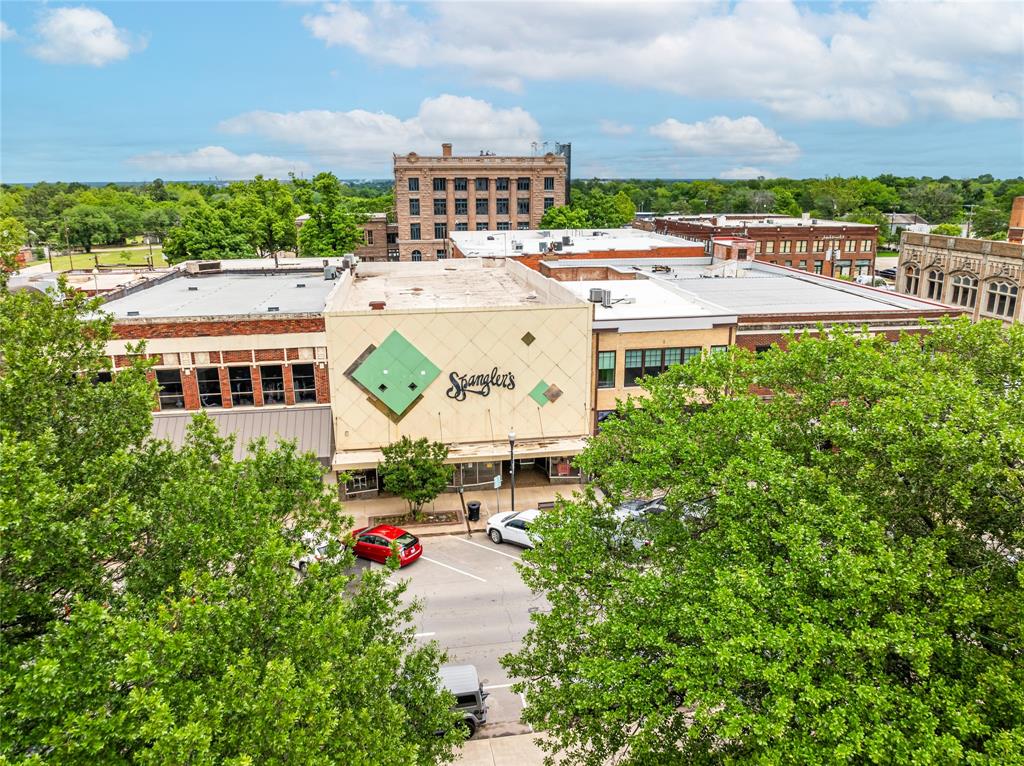 City of Paris - Commercial Sale