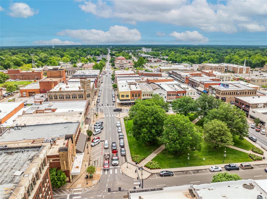 City of Paris - Commercial Sale