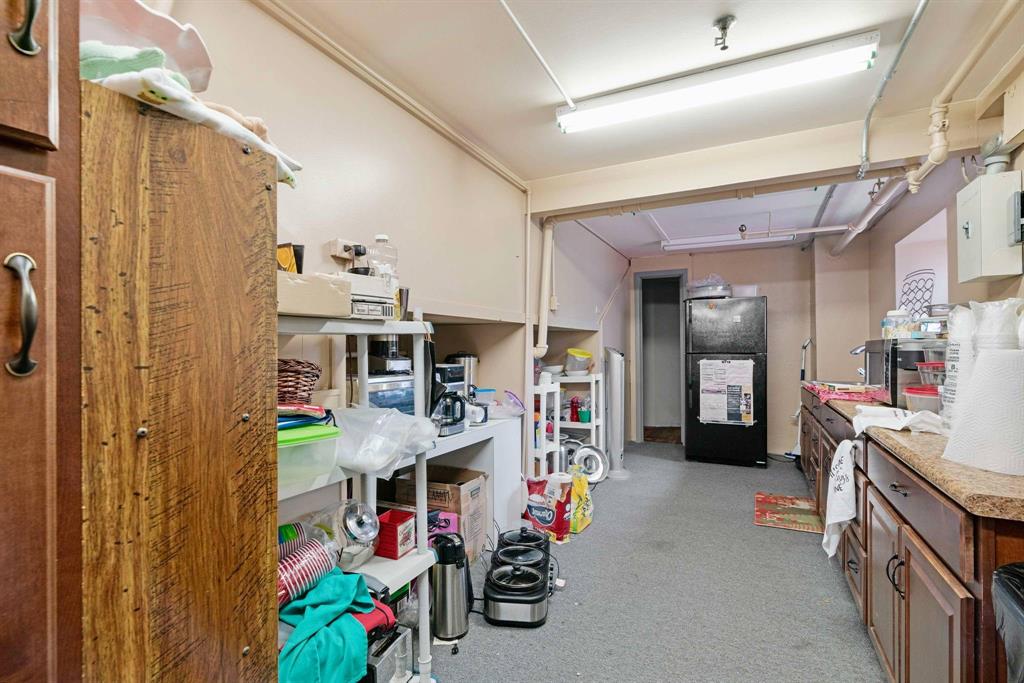 City of Paris - Commercial Sale