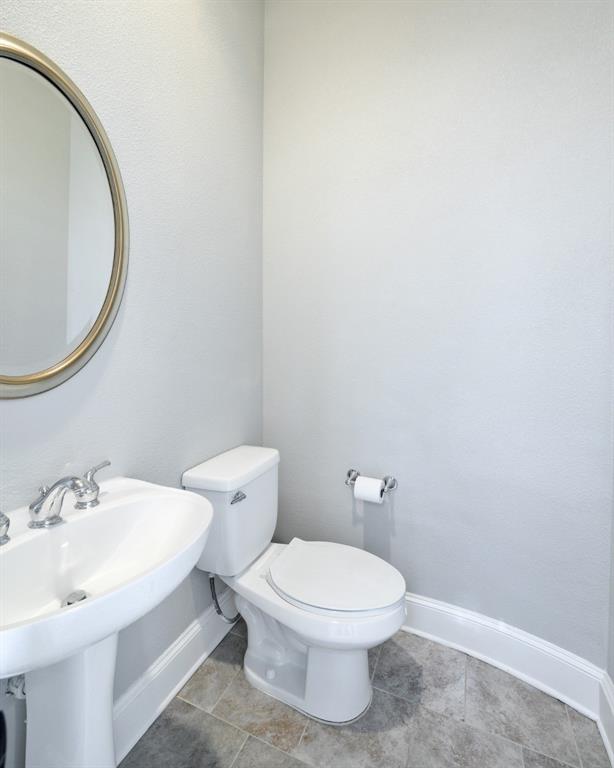 Frankford Lake - Residential Lease