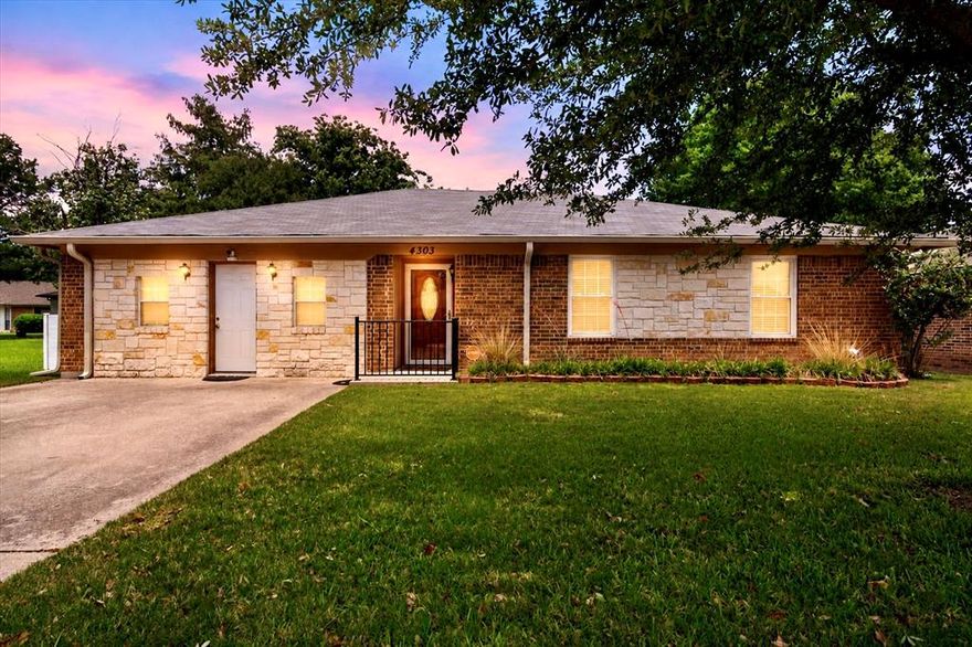 Tucked away on a quiet cul-de-sac, this South Arlington gem combines comfort, space, and convenience. Thoughtfully designed with inviting living spaces, spacious bedrooms, and a backyard made for entertaining, this home offers the perfect blend of warmth and functionality. Enjoy easy access to top-rated amenities, shopping, dining, and entertainment while still enjoying the feel of an established neighborhood. Don’t miss this incredible opportunity!