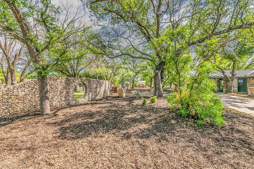 712 Squaw Creek Road