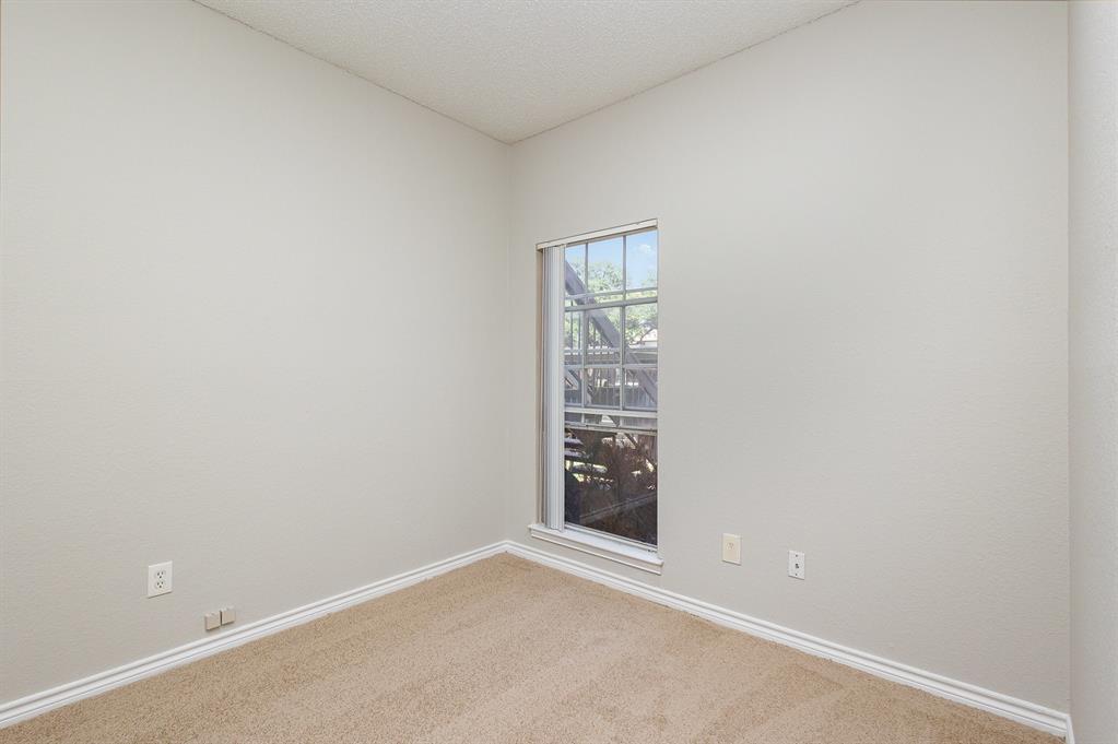 Meadows Condo - Residential