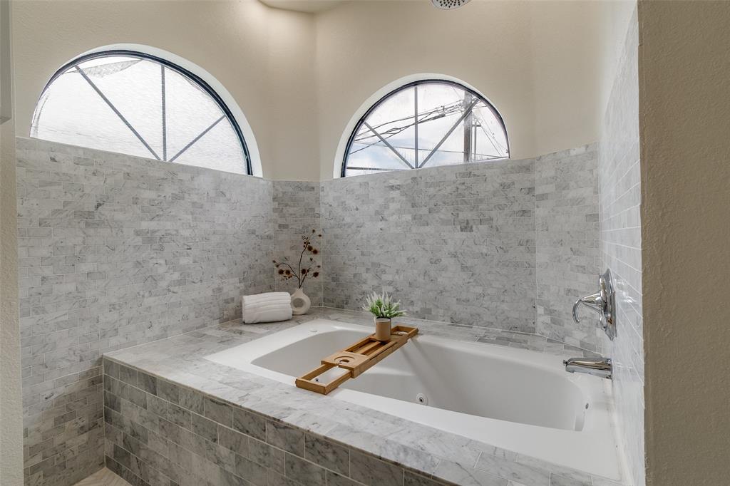 Beacon Street Living Condo - Residential