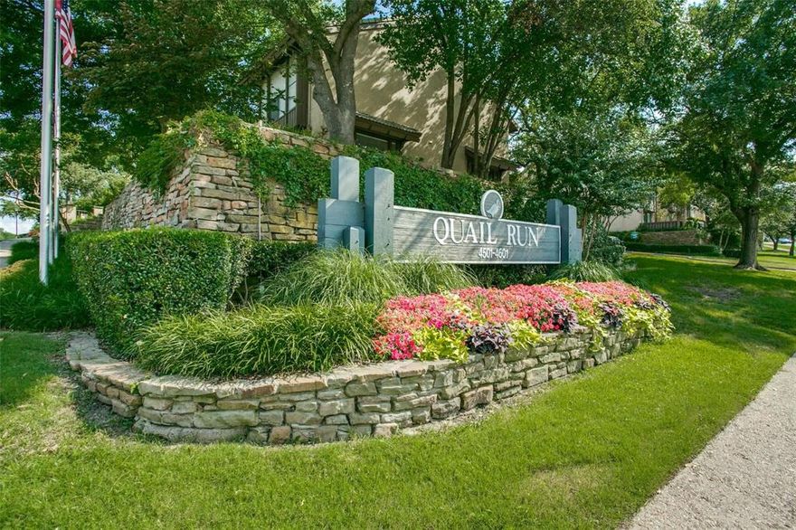 This modern updated condo offers quartz counters, cement tile, wood floors, split bedrooms, vaulted ceilings and lots of nature light. This is a guarded gated community in the heart of Las Colinas with easy and quick access to Dallas & Fort Worth. Walking distance to the Toyota Music Factory (Irving's exertainment complex with lots of restaurants and entertainment), the Mandalay Canal, Dart Train Station, Las Colinas Business District and Four Season Golf Course.