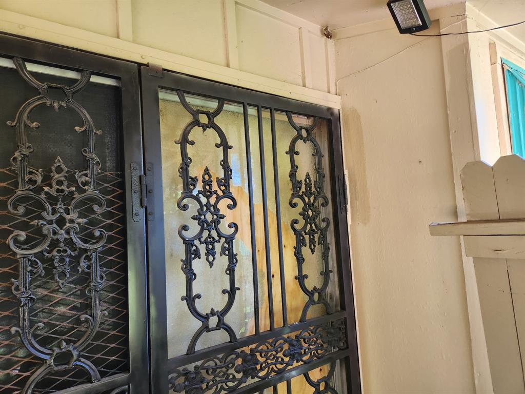 5820 Blackmore Avenue