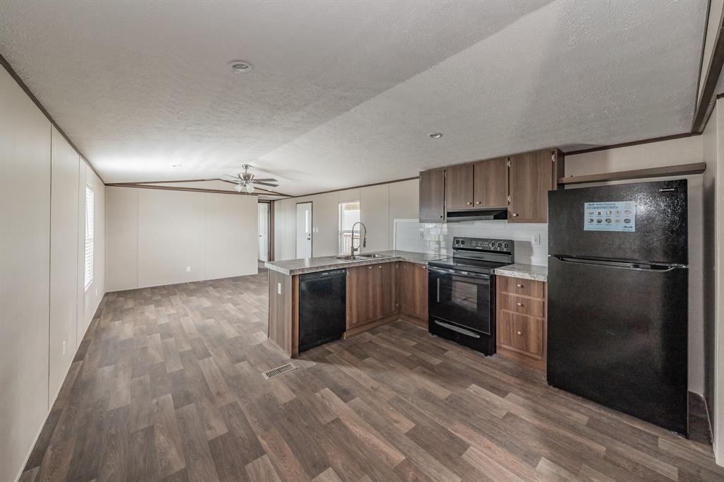 164 Ranya Loop