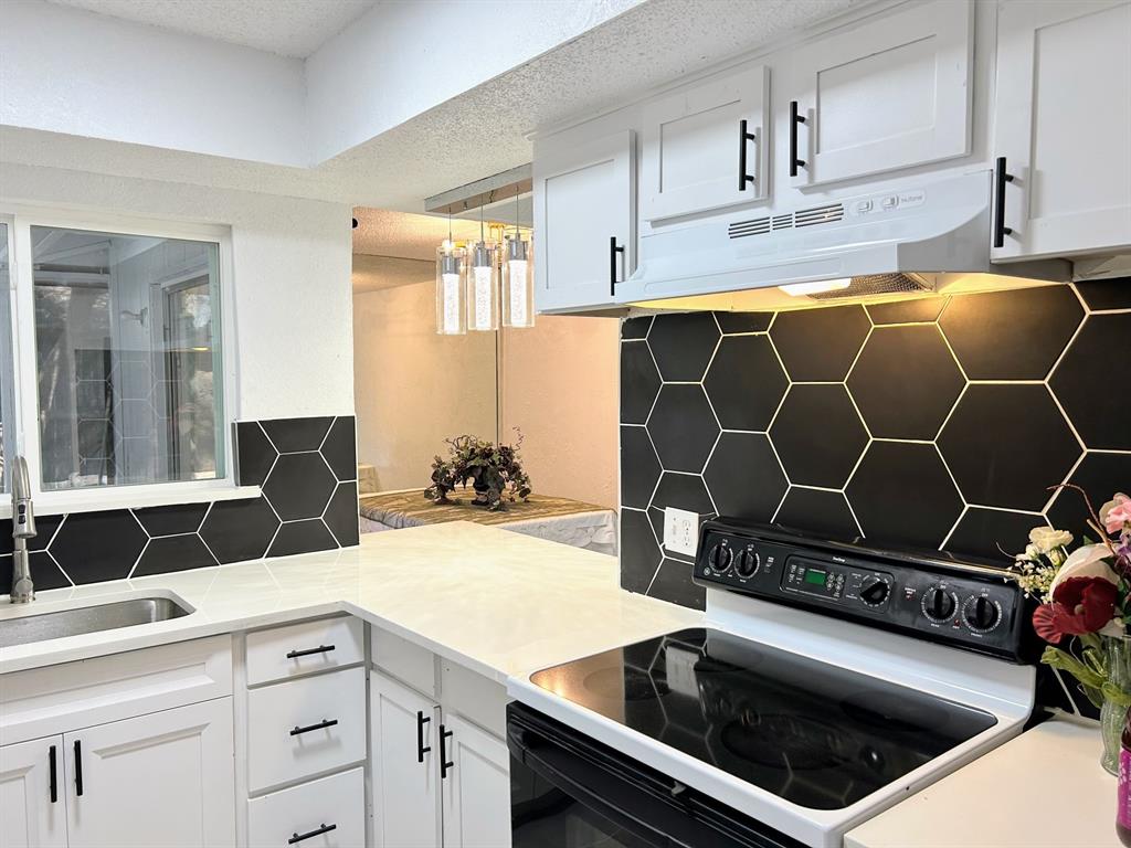 Two Worlds Apollo 01 - Residential