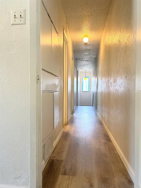 Two Worlds Apollo 01 - Residential