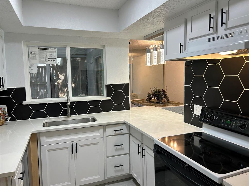 Two Worlds Apollo 01 - Residential