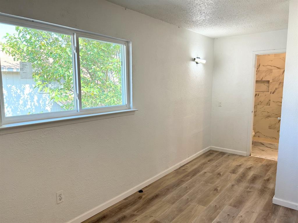 Two Worlds Apollo 01 - Residential