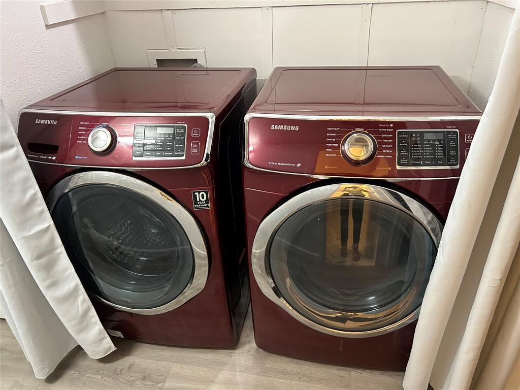 Two Worlds Apollo 01 - Residential