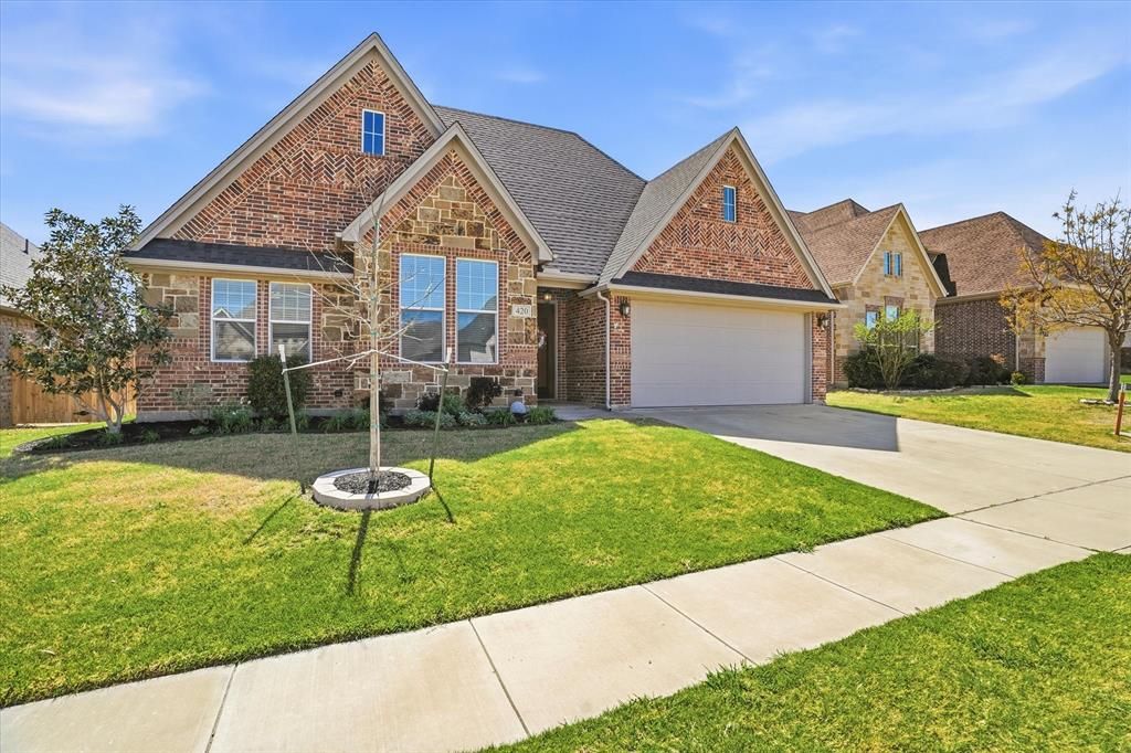 Photo of 420 Blue Star Court, Burleson, TX 76028 (MLS # 21189946)