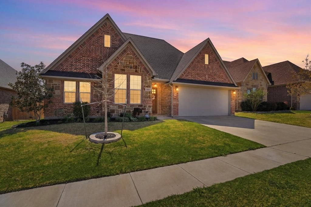 Photo of 420 Blue Star Court, Burleson, TX 76028 (MLS # 21189946)