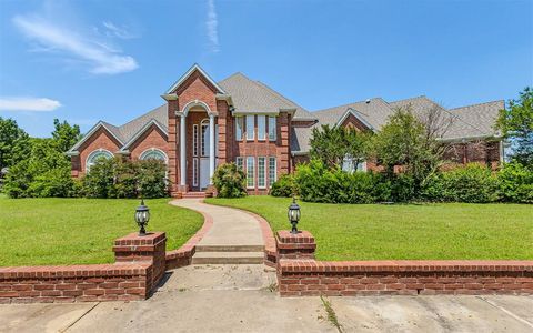 Photo of 3107 Harris Street, Gainesville, TX 76240 (MLS # 21272460)