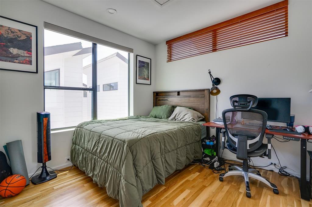 ROSS CONDOMINIUM - Residential Lease