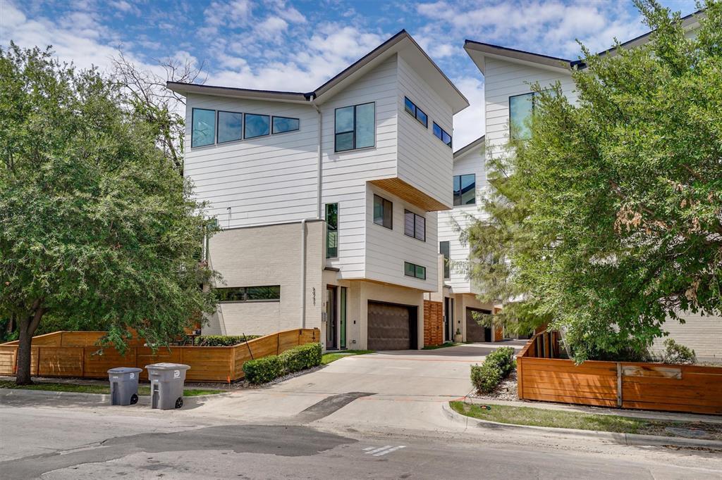 ROSS CONDOMINIUM - Residential Lease