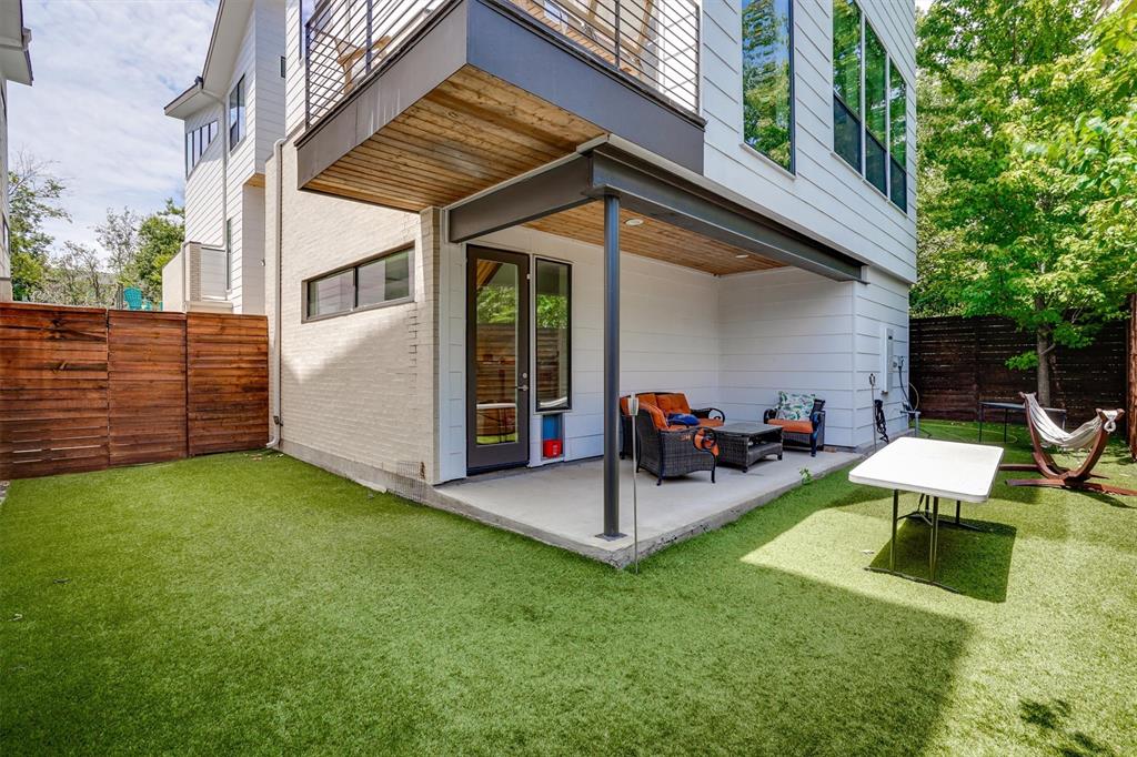 ROSS CONDOMINIUM - Residential Lease